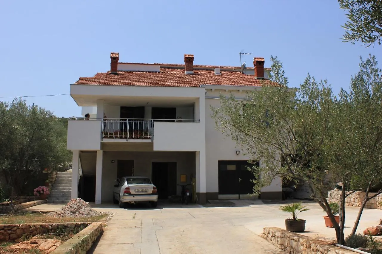 Apartments By The Sea Cove Mala Lamjana, Ugljan - 347 Kali